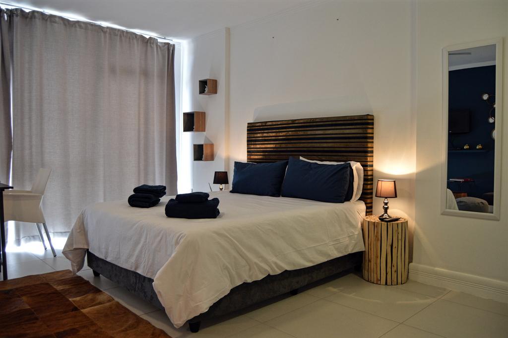 Appartement Urban Oasis At The Four Seasons à Le Cap Extérieur photo